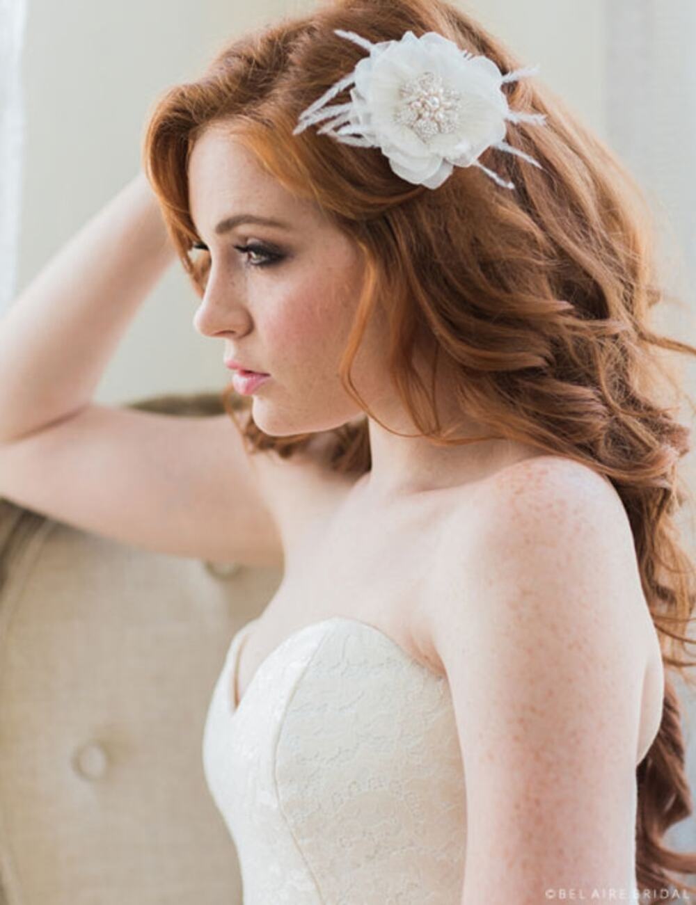New Bel Aire Bridal Ivory Feather Flower Hair Clip Pearl Style 1965 in Box
